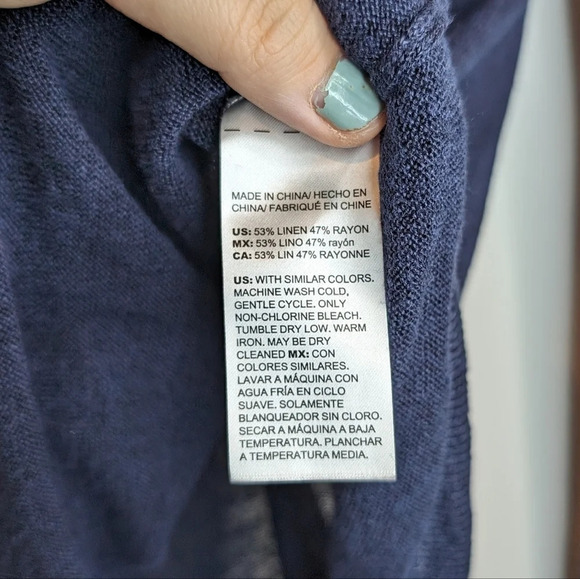 Chicos Navy  Blue Linen Blend V Neck Collared Thin Knit Top Woman Size 1 Medium - Picture 6 of 9